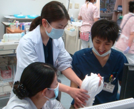 長崎大学医学部学生高次臨床実習風景